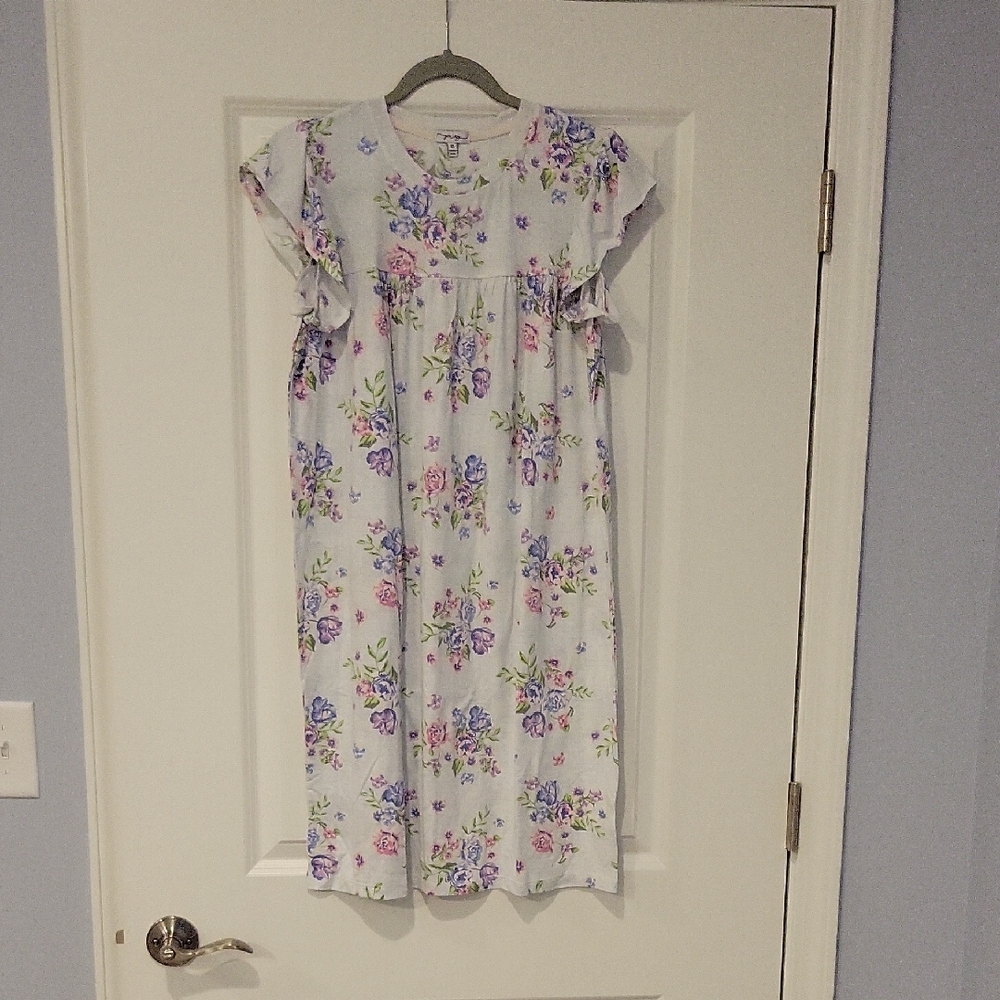 You Say Women's Ruffle Sleeve Floral Sleep Shirt In XS NWT